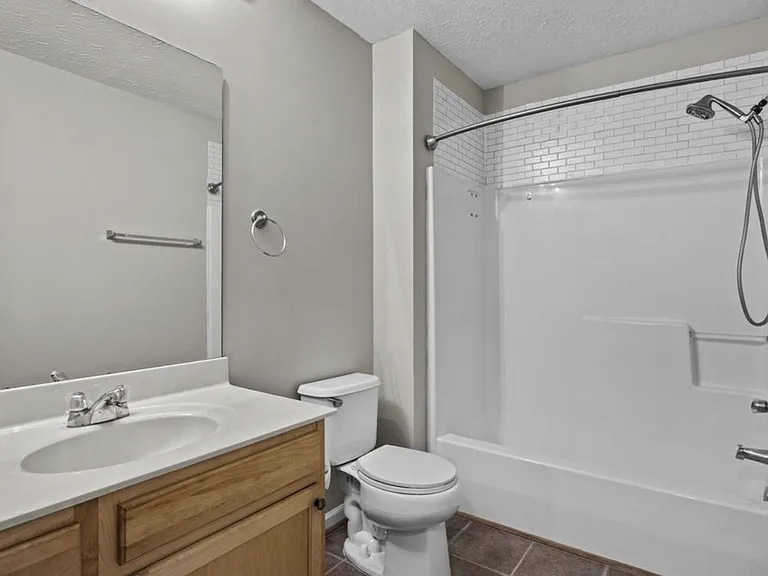 3533 Lochdale Ter — Photo 14