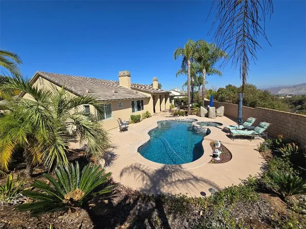 3931 Ashwood Cir, Corona, CA 92881