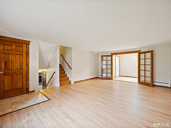 3rd image of 1545 Rhey Avenue