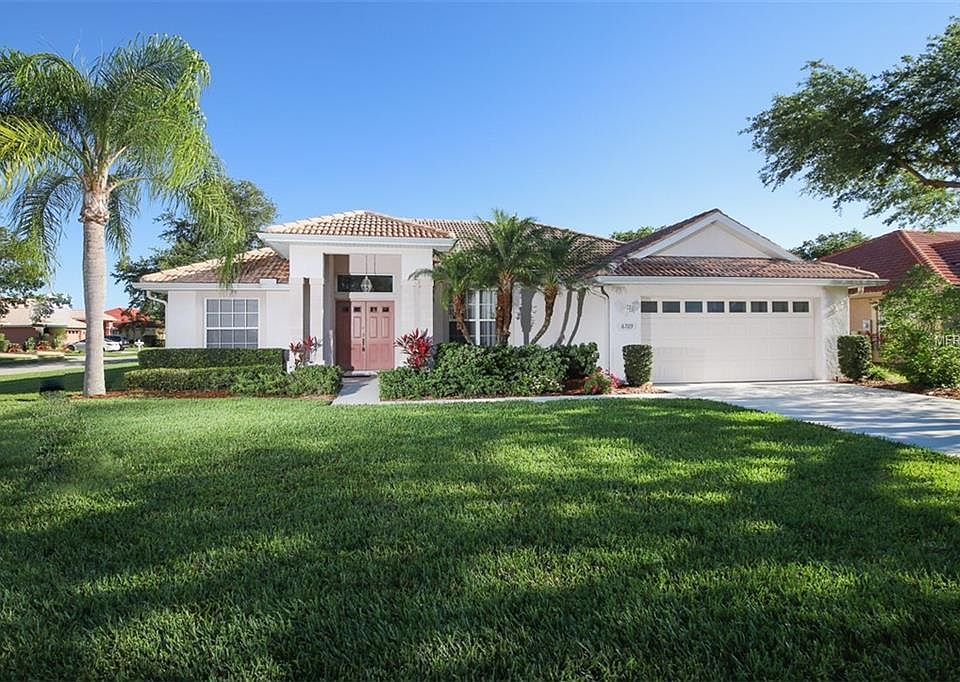 1st image of 6709 Deering Cir
