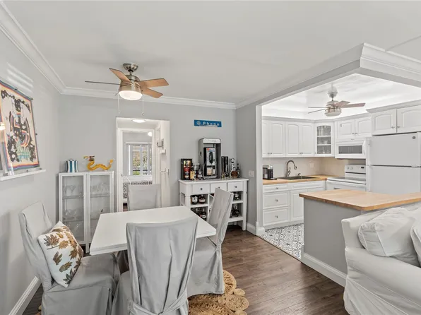 170 Horizons #102, Boynton Beach, FL 33435