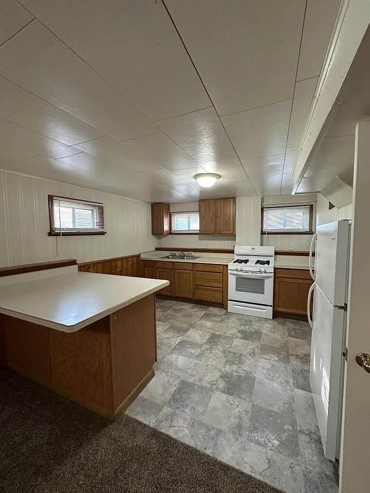 2 bed, 1.0 bath, 1064 sqft, $925 — Photo 4