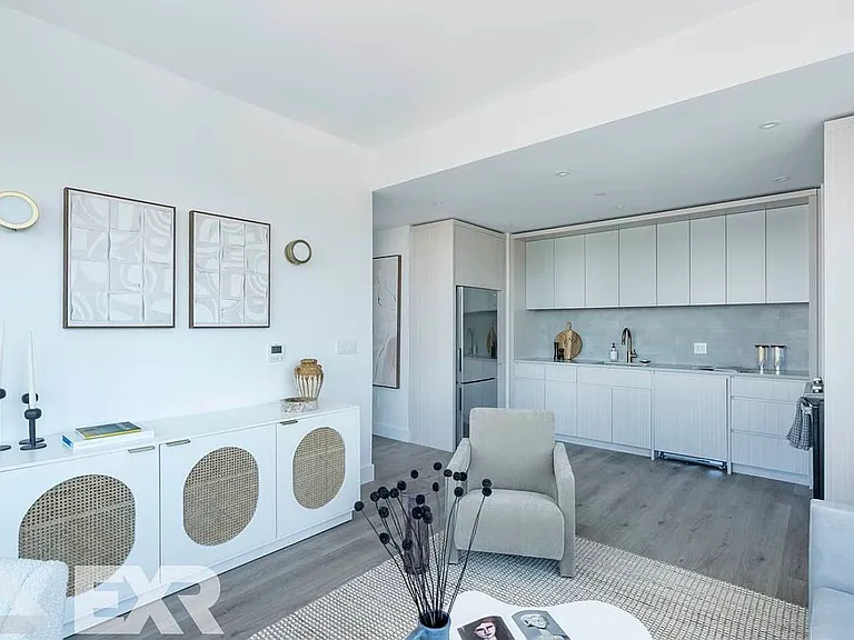 210 Clarkson Ave #621 — Photo 4