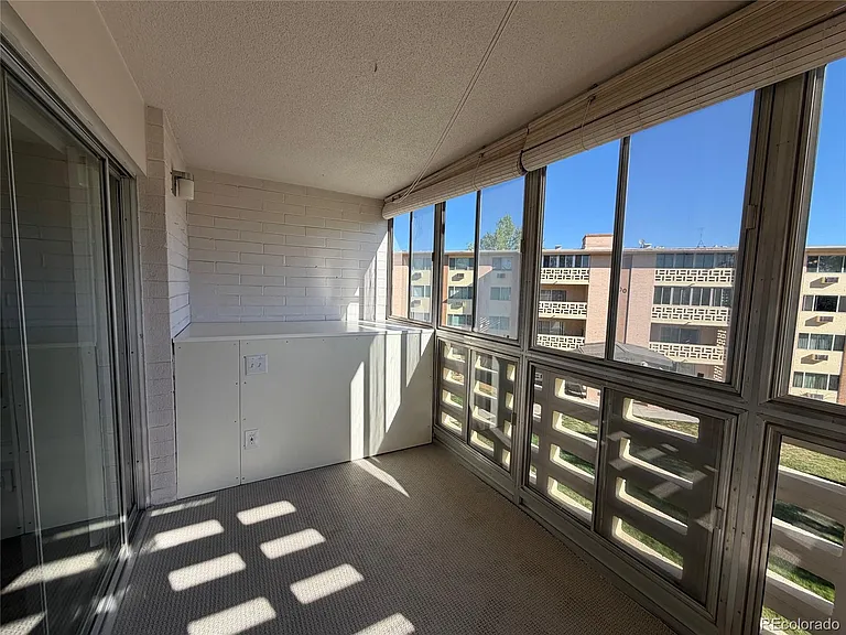 350 S Clinton St #10C — Photo 17