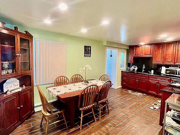 2nd image of 209 Blue Hen Rd