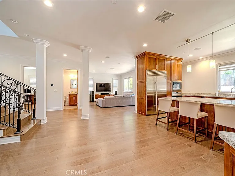 1217 Olive La Canada — Photo 7