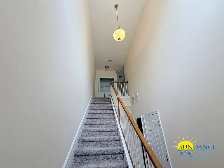 409 Nathey Ave — Photo 9