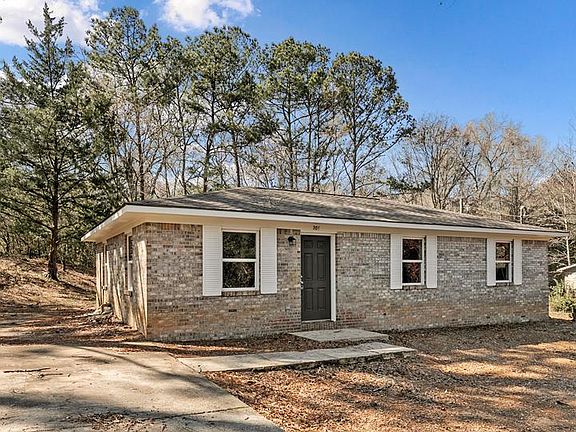 2nd image of 301 Larkin St