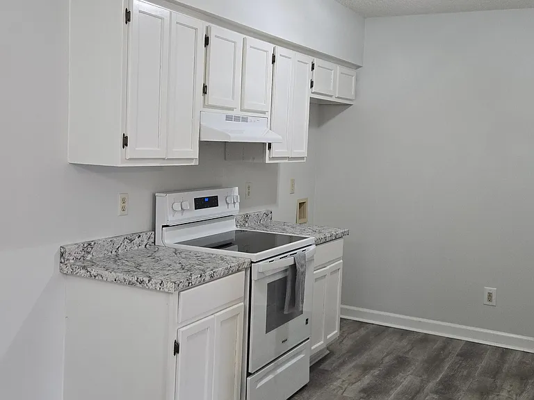 312 Acme St #C — Photo 5
