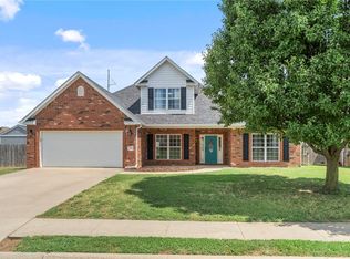 1000 Walker St, Centerton, AR 72719