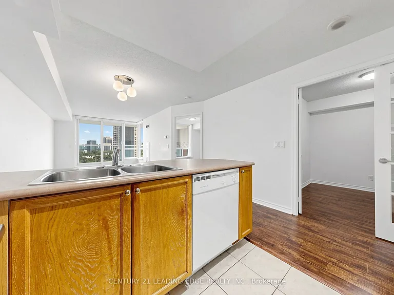 17 Barberry Pl #905 — Photo 10