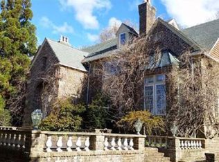 16 Hill And Dale Rd, Lebanon, NJ 08833