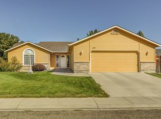 307 S Neskowin Way, Eagle, ID 83616