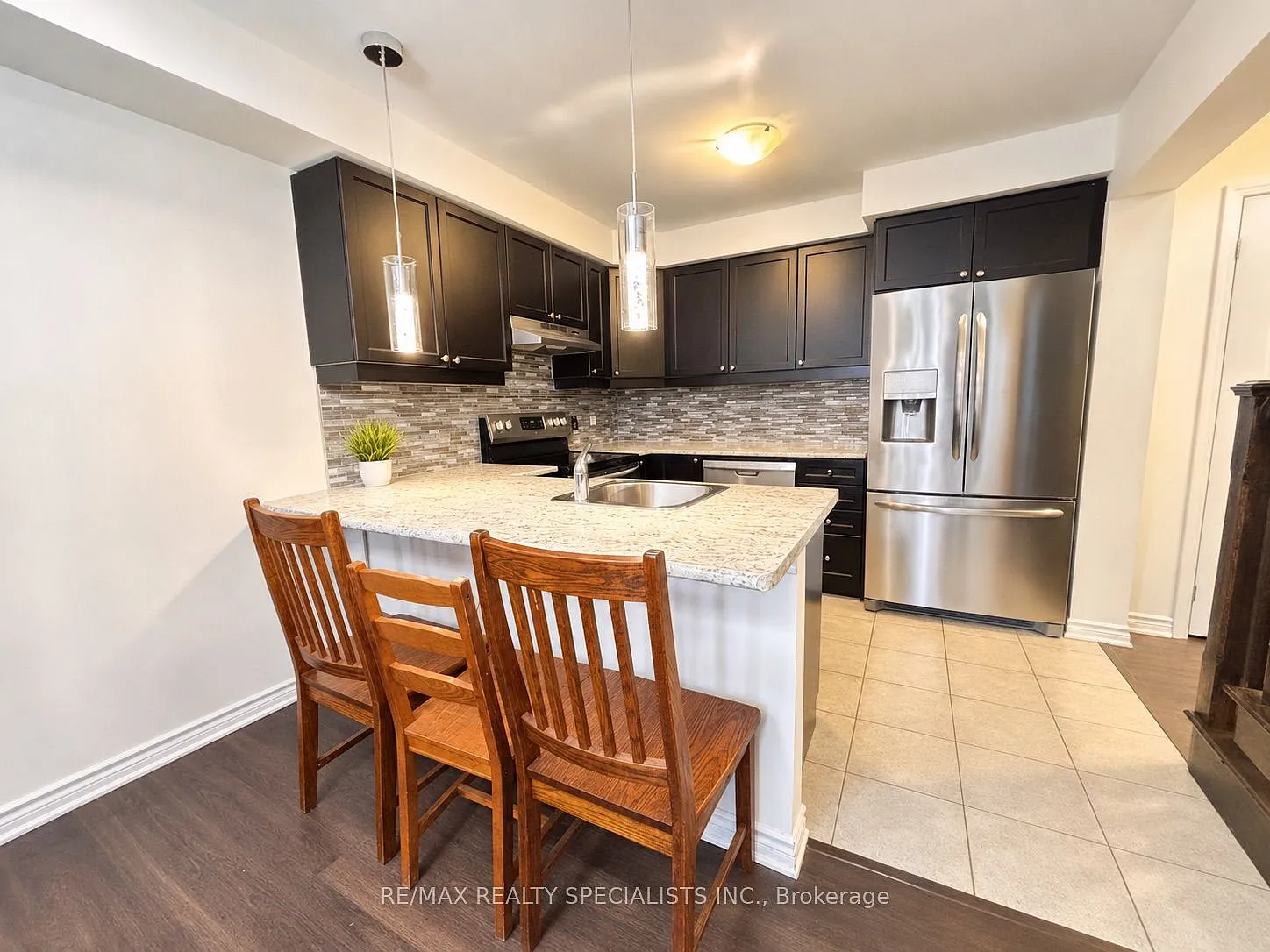3 bed, $2,900 — Photo 3
