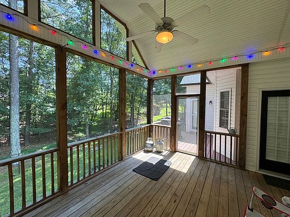 5th image of 3710 Marigold Ln