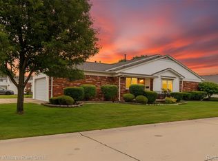 31980 Mark Adam Lange #12, Warren, MI 48093