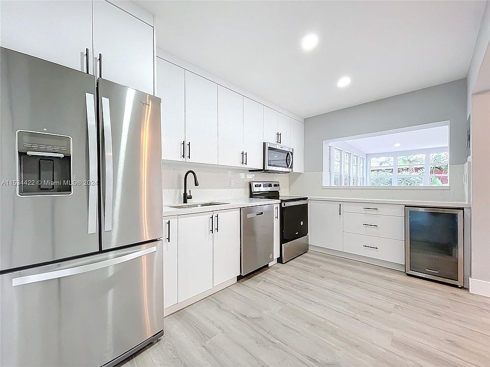 1st image of 5301 NE 6th Ave