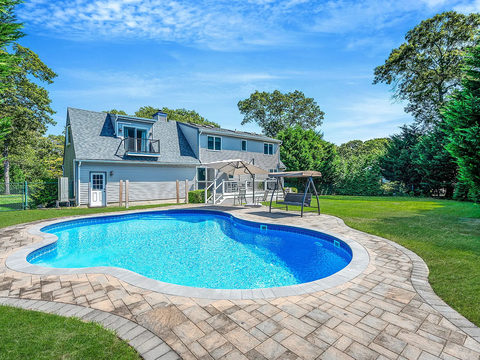 Seasonal Retreat On Paynes Lane — Photo 1