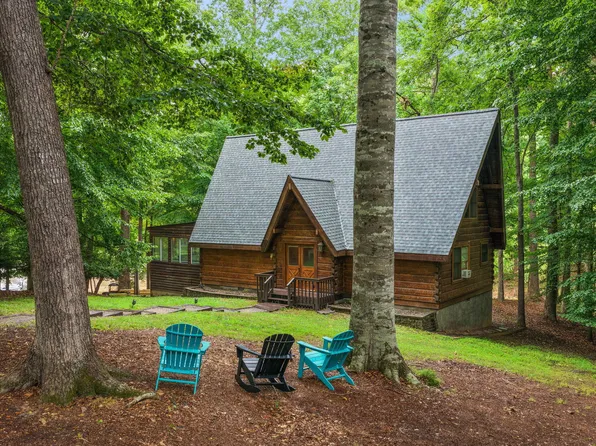 382 W Point Dr, Clarksville, VA 23927