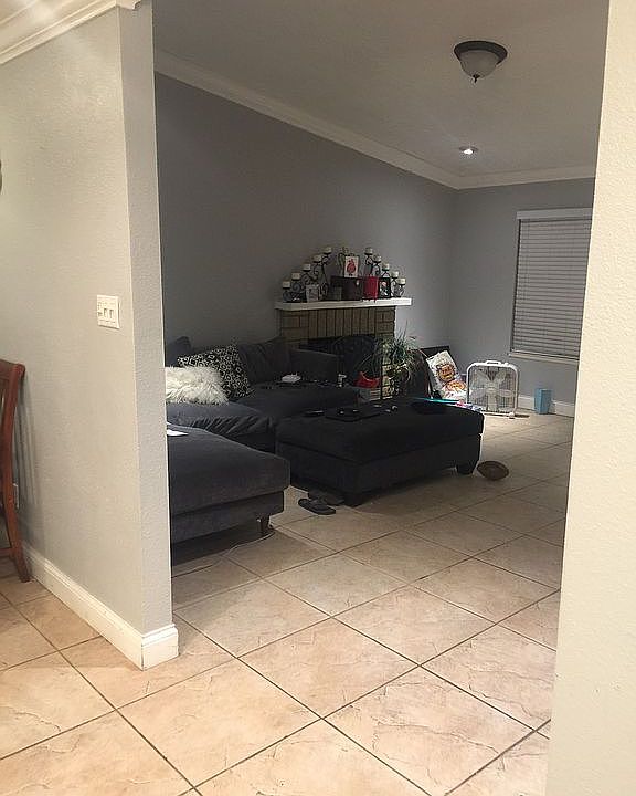1st image of 2005 S Grandview Ln