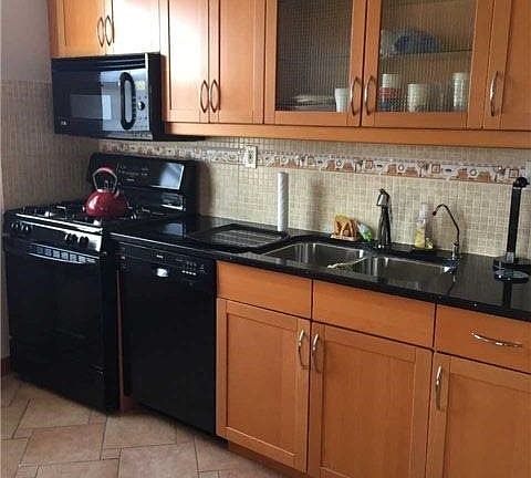 3rd image of 16201 Powells Cove Blvd APT 6D