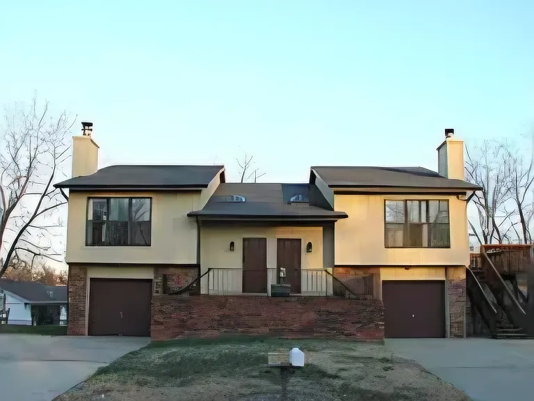 3306 Saratoga Dr — Photo 1