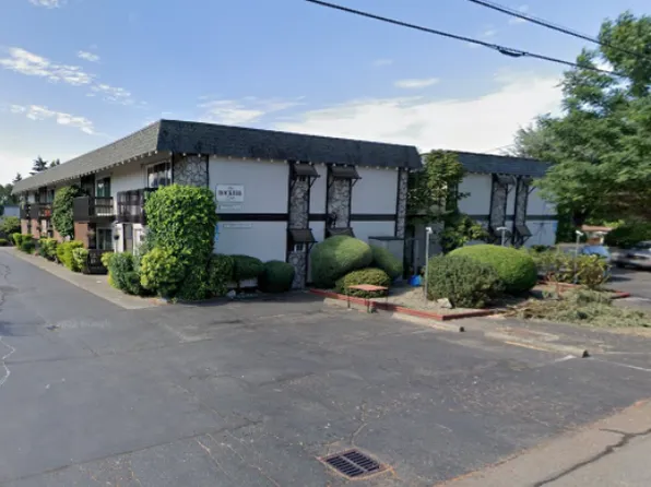 447 SW 155th St, Seattle, WA