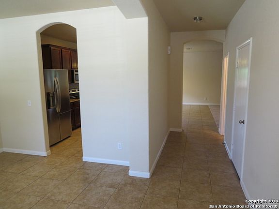 4th image of 209 Town Creek Way