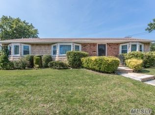 204 Ocean Ave, Massapequa, NY 11758