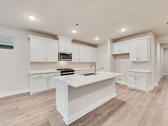 5th image of 1021 Canoe Way
