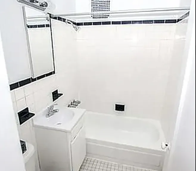 181 Waverly Pl #2C — Photo 4