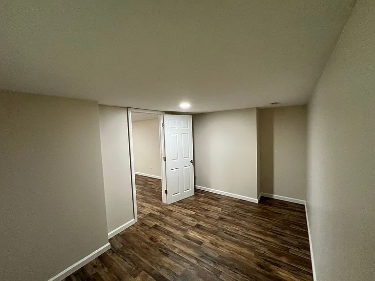 442 Royal Pines Dr — Photo 8