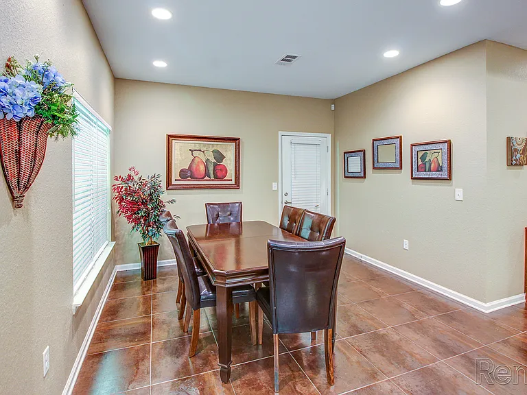 Holston Ridge Apartments — Photo 7