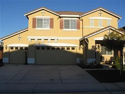1281 Standish Cir photo 1