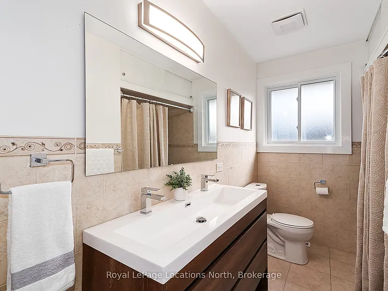 258 4th St W — Photo 15