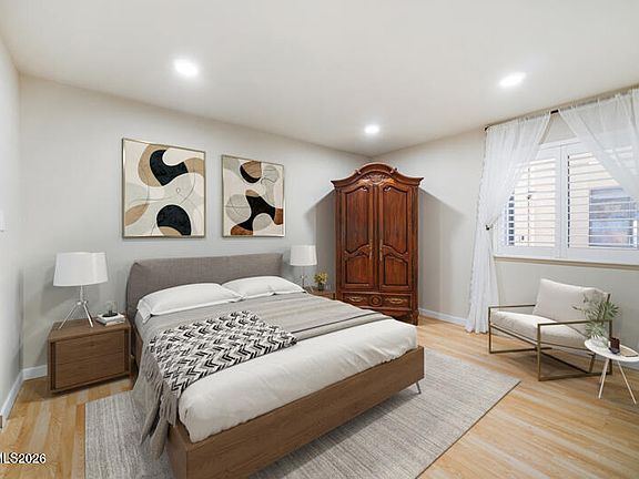 5th image of 2955 Lakeside Dr Unit 119
