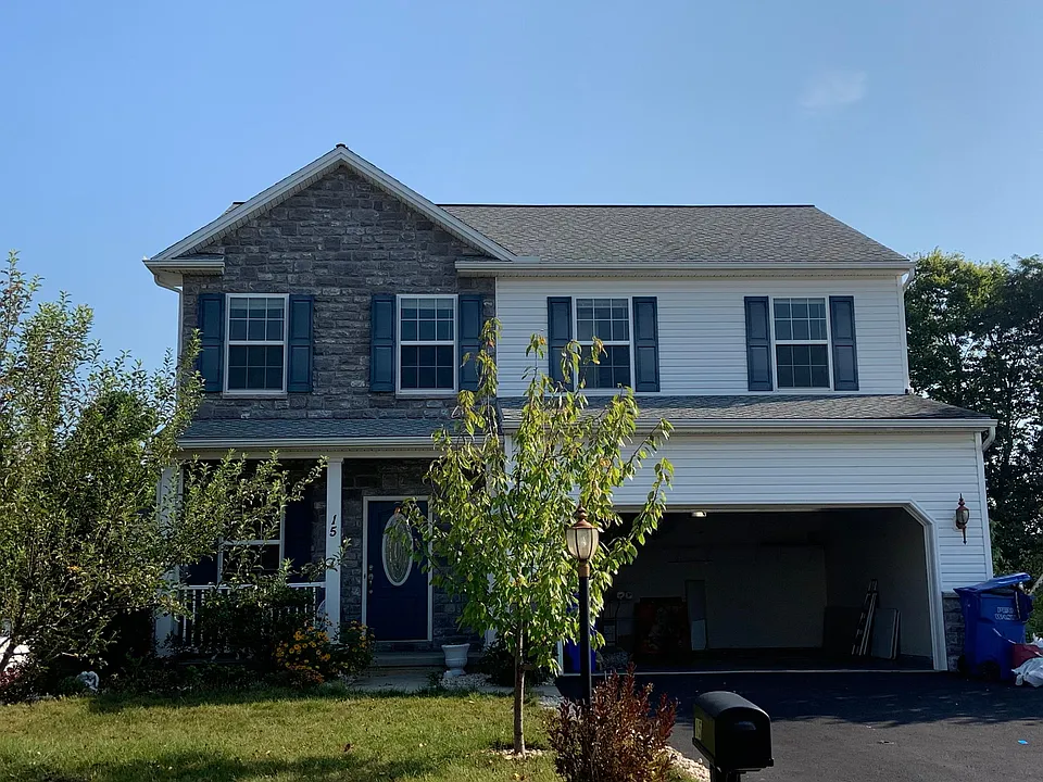 15 Hamlet Cir