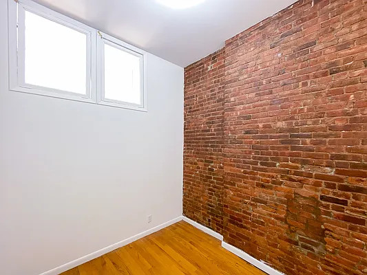 Rented by Compass | media 12
