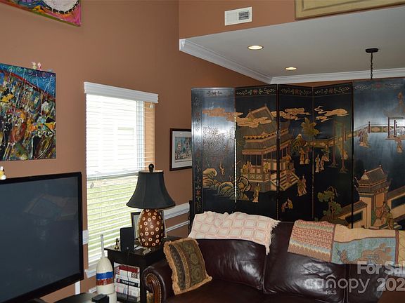 3rd image of 4725 Craigmoss Ln