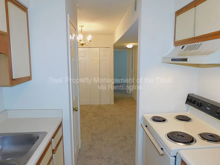515 Mystic Dr #A — Photo 7