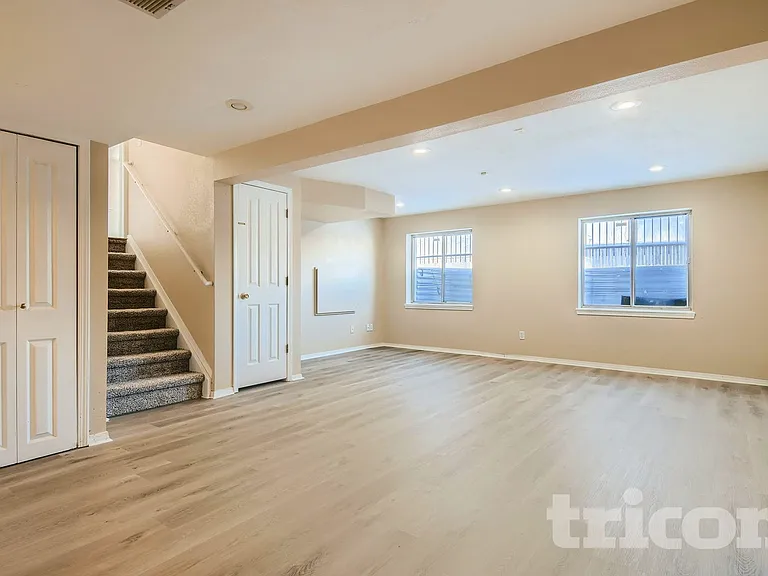 12789 Elm St — Photo 12