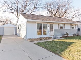 4433 Council St NE, Cedar Rapids, IA 52402