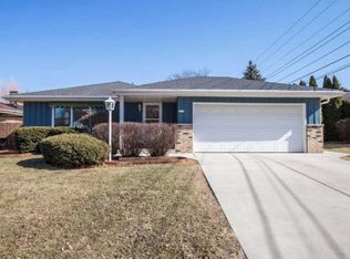 5574 S 25th St, Milwaukee, WI 53221