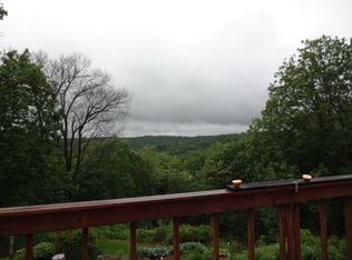 E4980 Rolling Ridge Rd, Spring Green, WI 53588