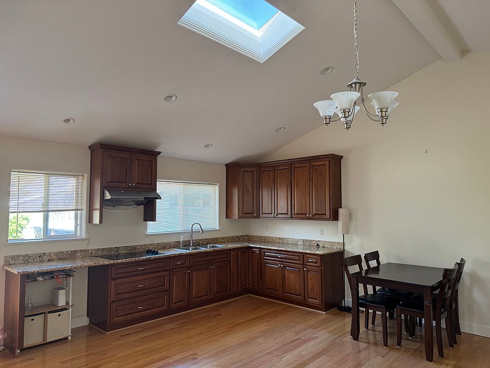 1st image of 6413 Windsor Ln