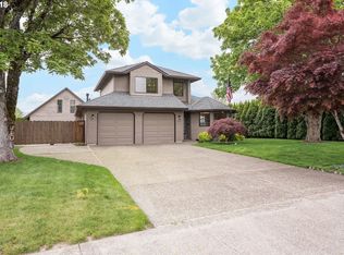 5933 NE Harvest St, Hillsboro, OR 97124
