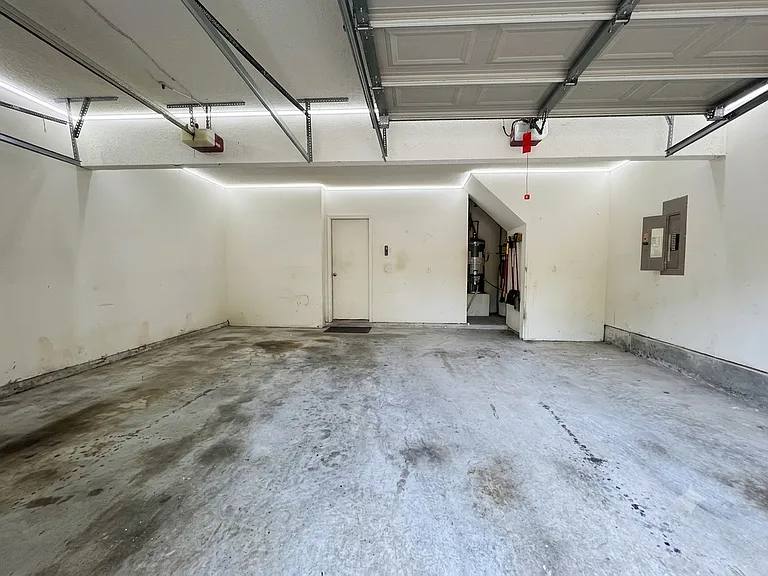 5420 Sapphire Cir — Photo 15