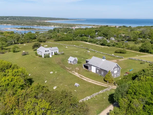 23 Flanders Ln, Chilmark, MA 02535