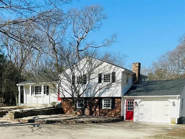 322 Station St, Coventry, RI 02816