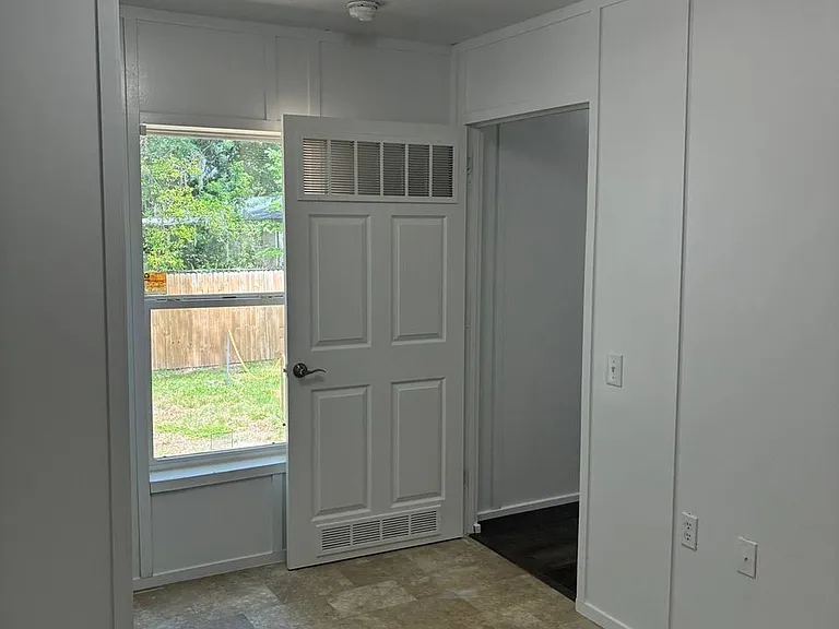 1416 Robin St — Photo 12